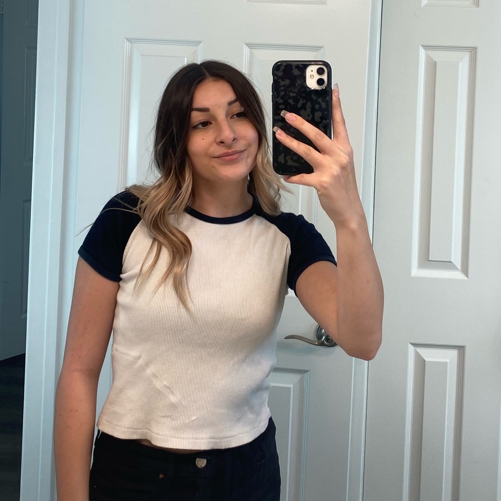 brandy melville crop top